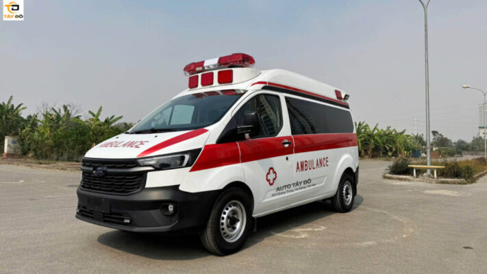 xe cấp cứu ford transit