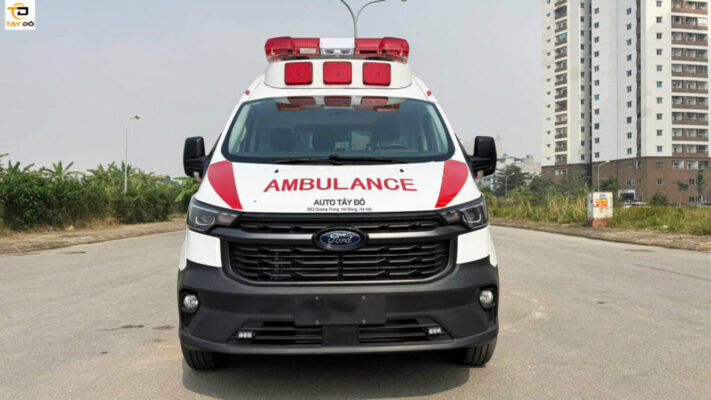 ford transit cứu thương