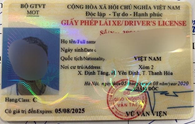 bằng c có lái được xe cấp cứu không