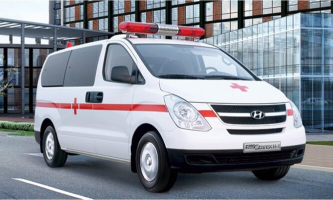 xe cứu thương bằng gì chạy được