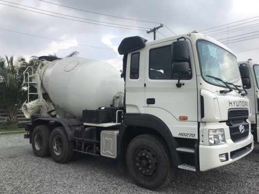 xe chuyên dụng là gì? _ xe trộn bê tông