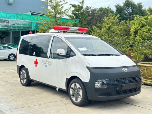 Xe cấp cứu hyundai staria