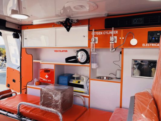 khoang bệnh nhân hyundai staria